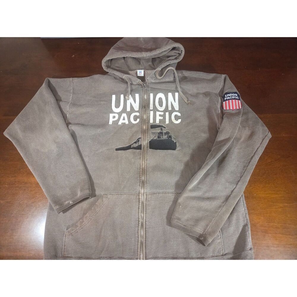 Union Pacific Railroad Full Zip Hoodie Mens Medium Brown Train Graphic